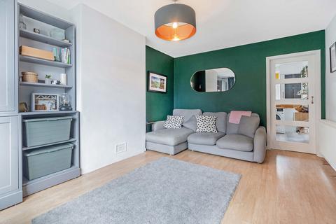 16 Beechwood Drive, Glasgow, G11 7EX