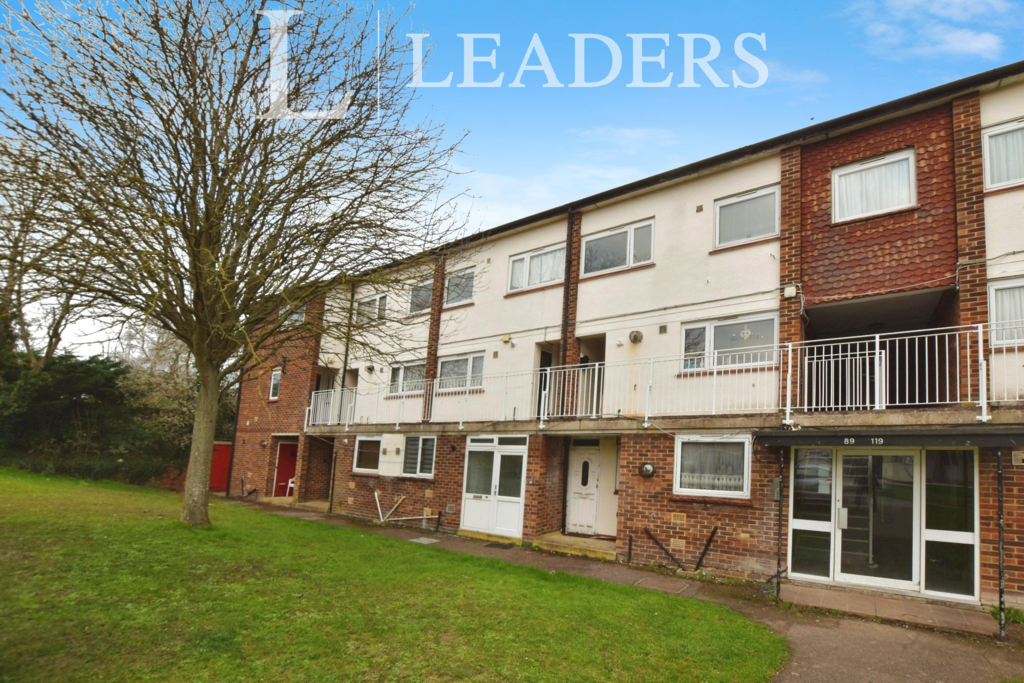 Plaw Hatch Close, Stortford... 1 bed apartment £925 pcm (£213 pw)
