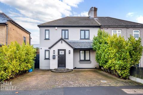 3 bedroom semi-detached house for sale, Costead Manor Road, Brentwood, CM14