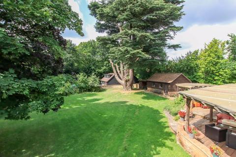 4 bedroom detached house for sale, Little Gaddesden