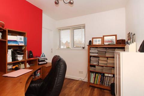 122 Allandale, Hemel Hempstead, HP2 5AU