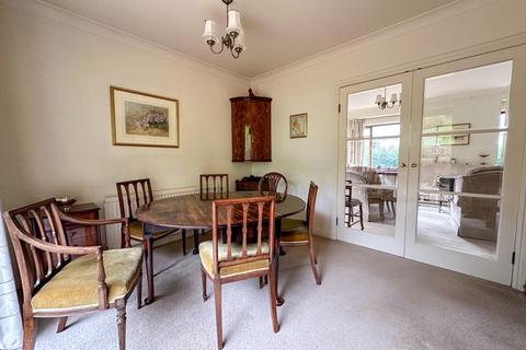 Foxhill Cheddleton Road, Leek, ST13 5QZ