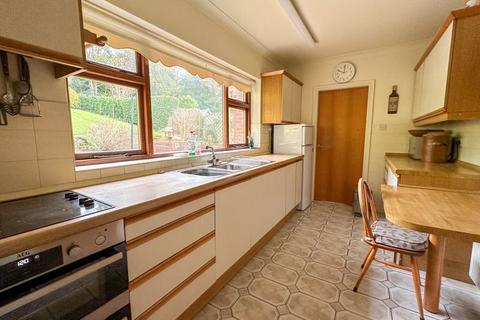 Foxhill Cheddleton Road, Leek, ST13 5QZ
