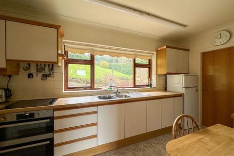 Foxhill Cheddleton Road, Leek, ST13 5QZ