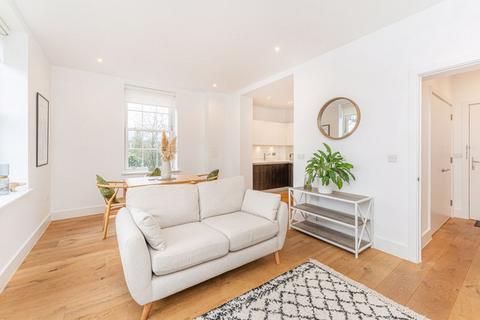2 bedroom apartment for sale, Prytaneum Court, Green Lanes, London, N13