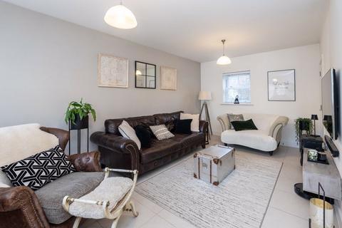 46 Westmount Close, Worcester Park, KT4 8FL
