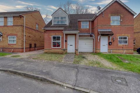 3 bedroom semi-detached house for sale, Roman Way, Scunthorpe