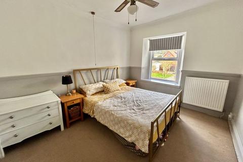 3 bedroom semi-detached house for sale - High Street, Cinderford GL14