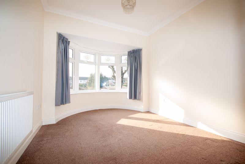 Lovelace Avenue, SouthendOnSea SS1 2 bed apartment £1,100 pcm (£254 pw)