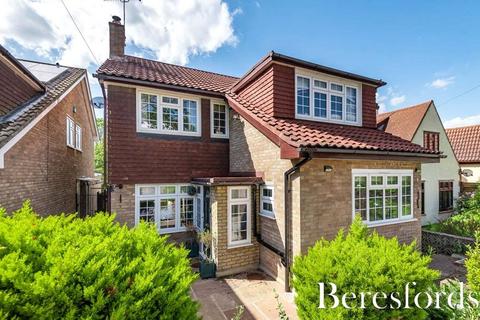 4 bedroom detached house for sale, Honeypot Lane, Brentwood, CM14