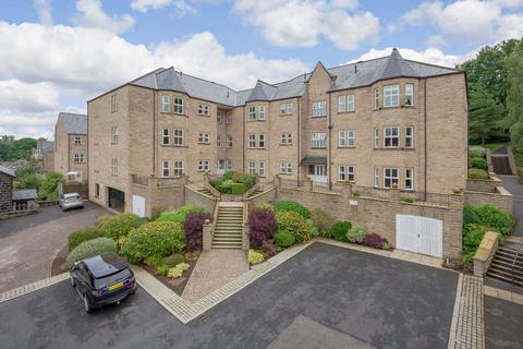 2 bedroom flat for sale, Heather Court, Ilkley, West Yorkshire, LS29