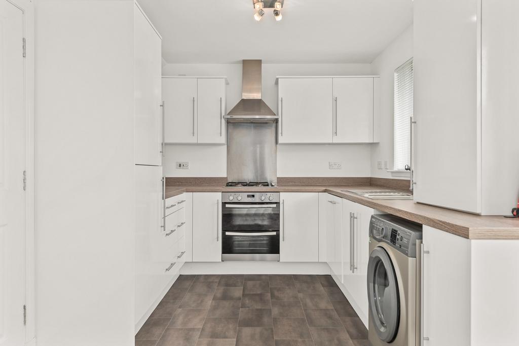 West Cults Court, Heartlands, Whitburn 3 bed semidetached house £218,000