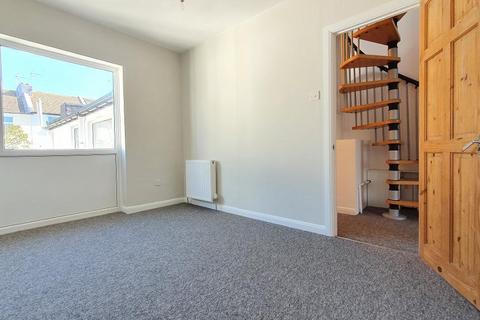 2 bedroom apartment to rent, Shirley Street, Hove, BN3 3WJ