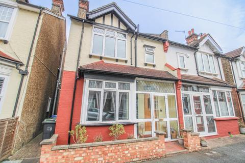 16 Windermere Road, Croydon, CR0 6PP