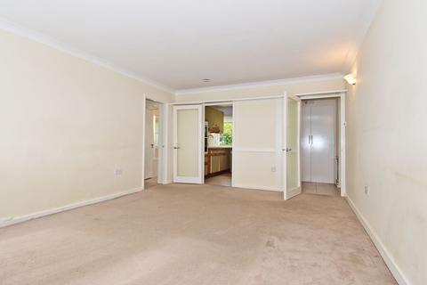 8, Marlowe Court Parkleys, Richmond, TW10 5LR