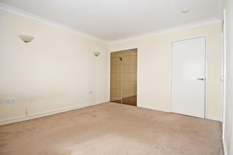 8, Marlowe Court Parkleys, Richmond, TW10 5LR