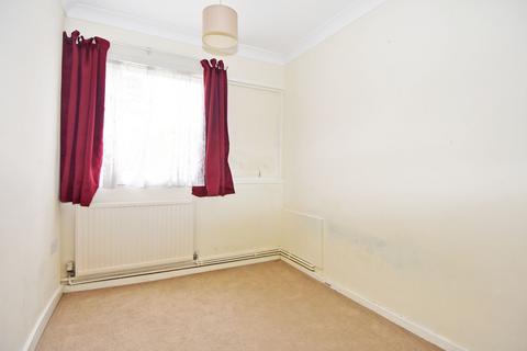 8, Marlowe Court Parkleys, Richmond, TW10 5LR