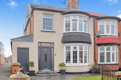 4 bedroom end of terrace house for sale, West Lane, Middlesbrough