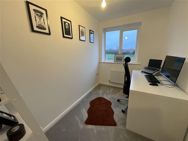 Bedroom/office