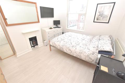 2 bedroom terraced house for sale, Clifton Grove, Leeds, West Yorkshire