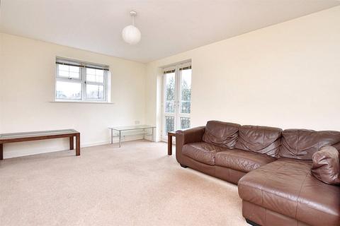 2 bedroom apartment for sale - Stonebridge Court, 2 Farnley Crescent, Leeds