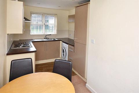 2 bedroom apartment for sale, Stonebridge Court, 2 Farnley Crescent, Leeds
