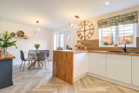 59 Ash Drive, South Molton, EX36 3FA