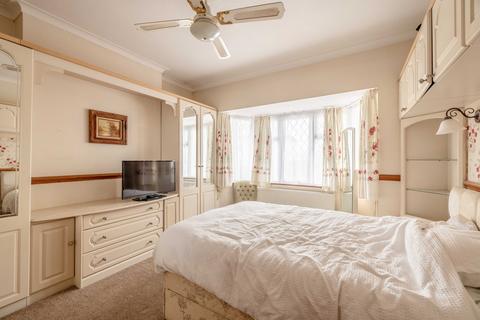Hillcroft Leacroft Road, Iver, SL0 9QW