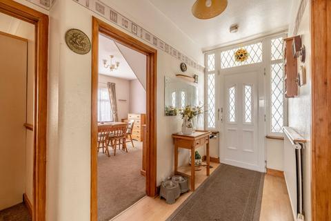 Hillcroft Leacroft Road, Iver, SL0 9QW