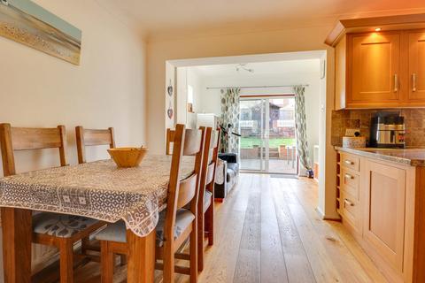27 Yewlands, Sawbridgeworth, CM21 9NP