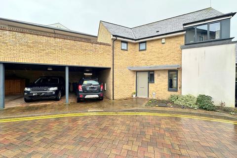3 bedroom detached house for sale - Hardy Close, Chelmsford, CM1