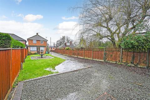 2 bedroom detached house for sale - Calmore Road, Totton, Hampshire