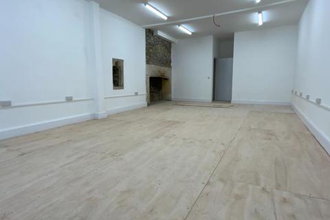 Property to rent, Cross Street, Barnstaple