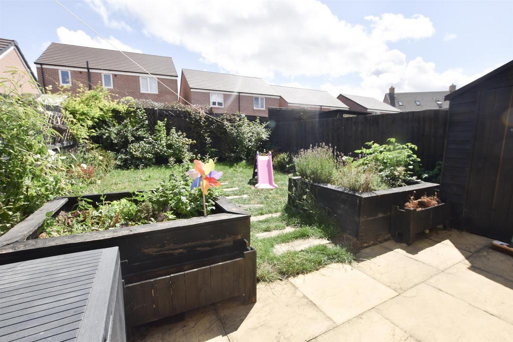 Rear enclosed garden