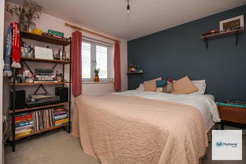 16 Airfield Way, Weldon, Corby, NN17 3LX
