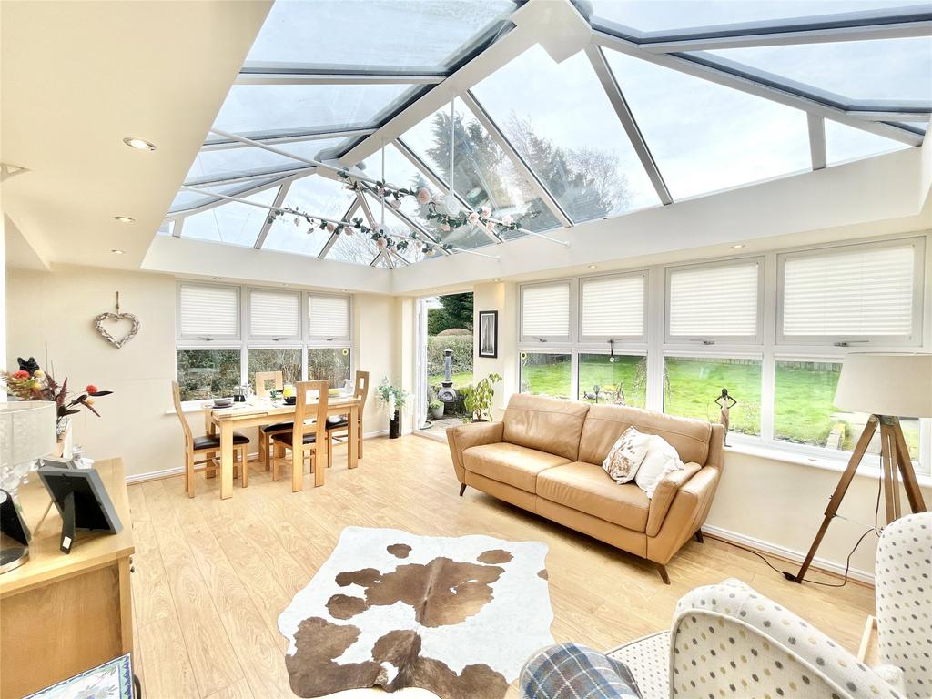 Barlow Road, BlaydonOnTyne, NE21 3 bed bungalow £340,000