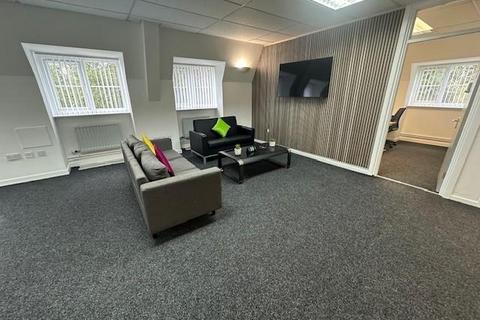 Serviced office to rent, Eastham Village Road, Eastham, CH62
