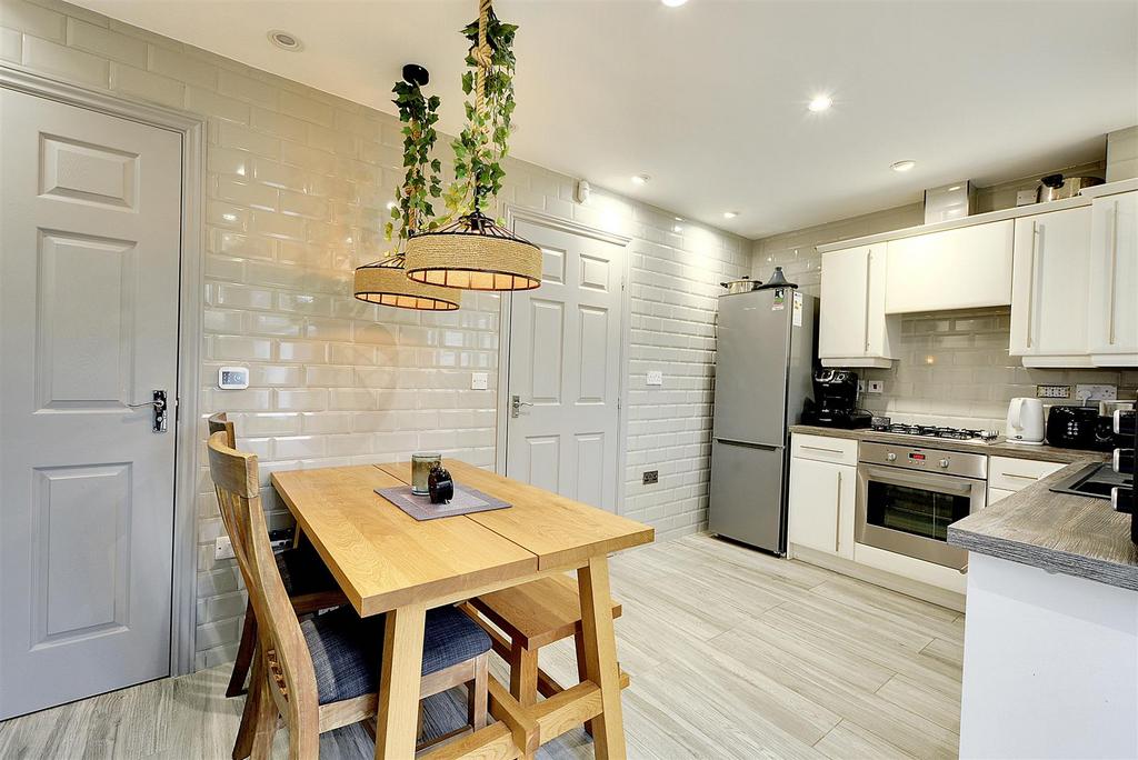 Kitchen Diner 2.jpeg