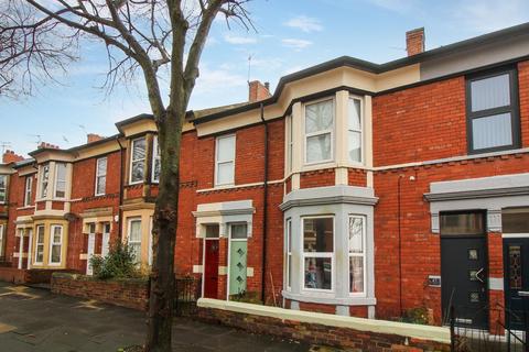 2 bedroom apartment for sale, Queen Alexandra Road, North Shields