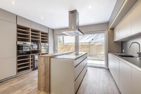 4 bedroom house for sale, Barnet Road, Arkley, Barnet