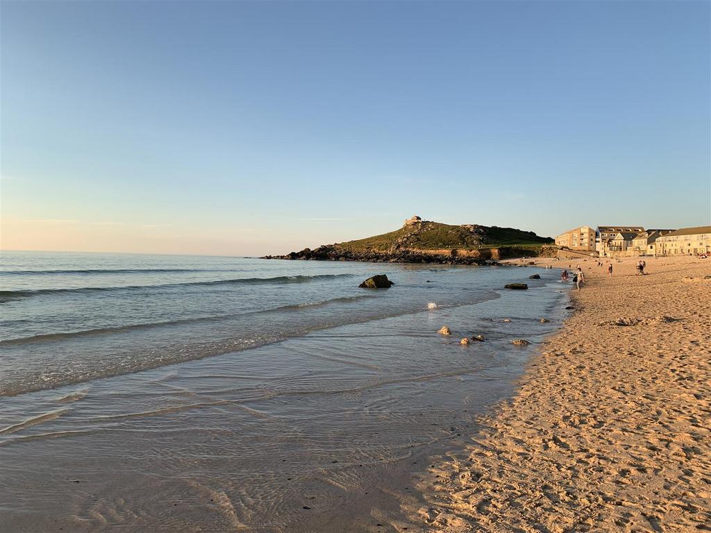 Porthmeor Beach