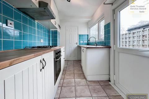 2 bedroom semi-detached house for sale, Elm Road, Wickford
