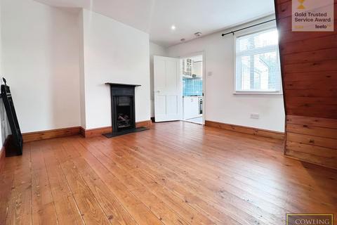 2 bedroom semi-detached house for sale, Elm Road, Wickford