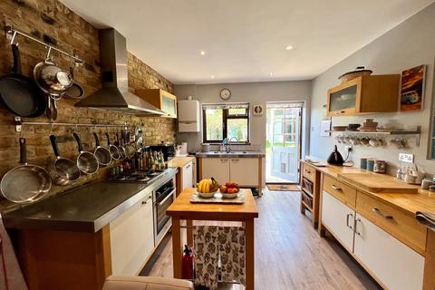 21 Vincent Close, Corringham, Stanford-le-hope, SS17 7QL