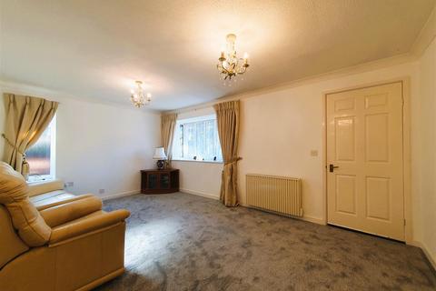 2 bedroom semi-detached bungalow for sale, Oakmead Green, Epsom KT18