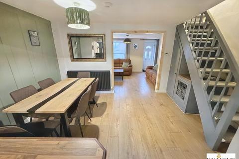 2 bedroom terraced house for sale - Chapel Street, Tiverton, Devon