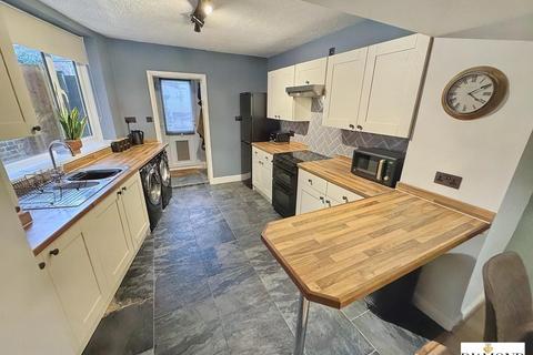 2 bedroom terraced house for sale, Chapel Street, Tiverton, Devon