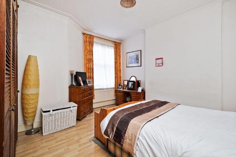 2 bedroom apartment for sale, Southwold Mansions, Widley Road W9