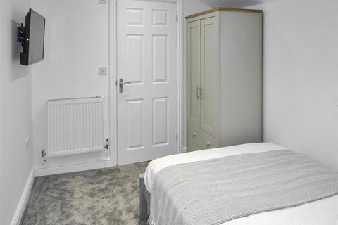 1 bedroom in a house share to rent - Nelson Street, Kettering NN16