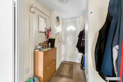 1 bedroom flat for sale, St. Joseph's Road, London N9